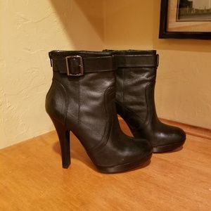 Jeffrey Tyler leather ankle boots size 7.5